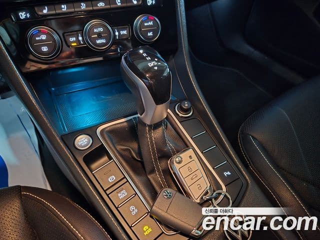Volkswagen Jetta 2023 — Şəkil 14/20