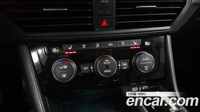 Volkswagen Jetta 2023 — Şəkil 9/20