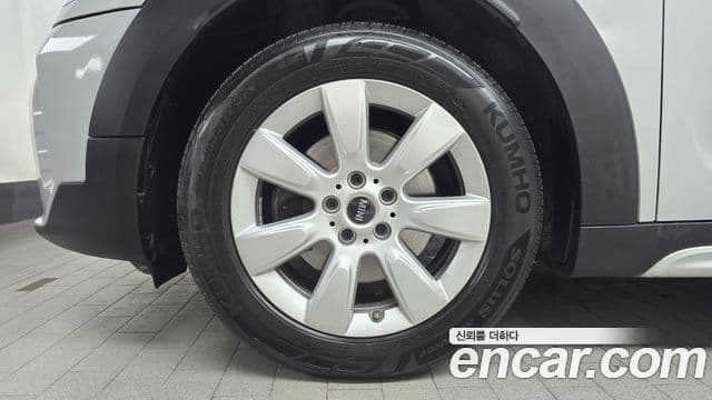 Mini Cooper D Countryman 2021 — Şəkil 5/20