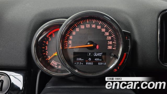 Mini Cooper D Countryman 2021 — Şəkil 8/20