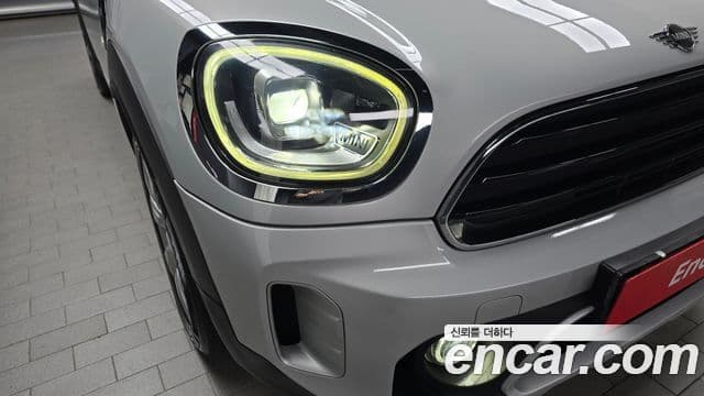 Mini Cooper D Countryman 2021 — Photo 22/32