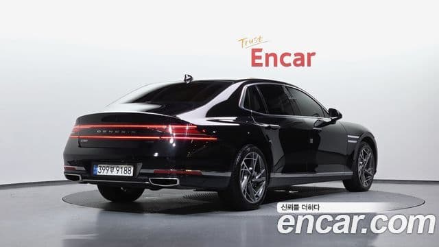 Genesis G90 2022 — ფოტო 2/20