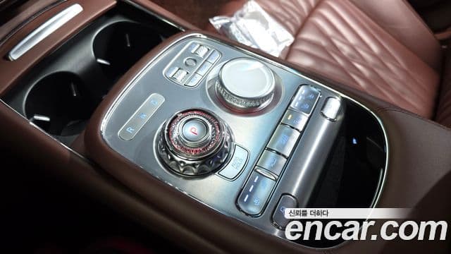 Genesis G90 2022 — ფოტო 9/20