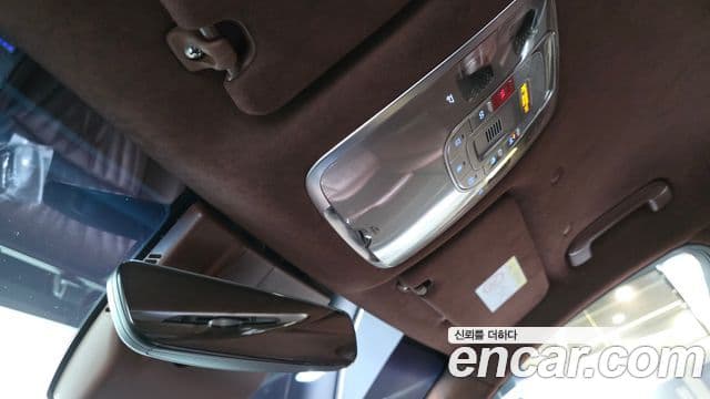 Genesis G90 2022 — ფოტო 8/39
