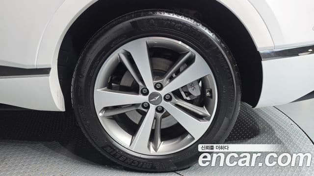 Genesis GV80 2023 — Şəkil 25/34