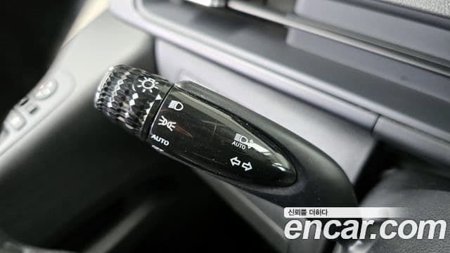 Hyundai Staria 2022 — Фото 17/20