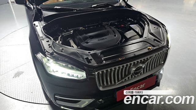 Volvo XC90 2021 — ფოტო 6/20