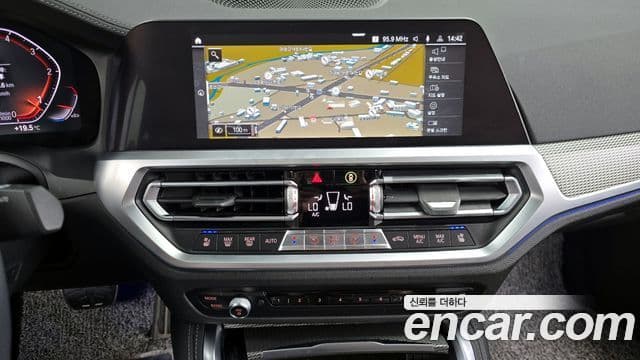 BMW 4 Series 2021 — Şəkil 14/20