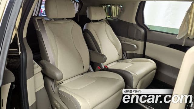 Kia Carnival 2021 — Şəkil 12/20