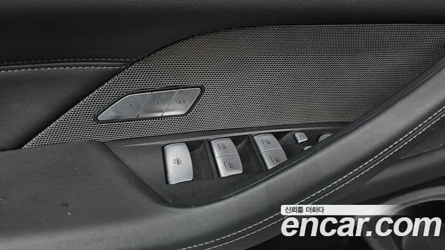 BMW M4 2024 — Photo 21/30