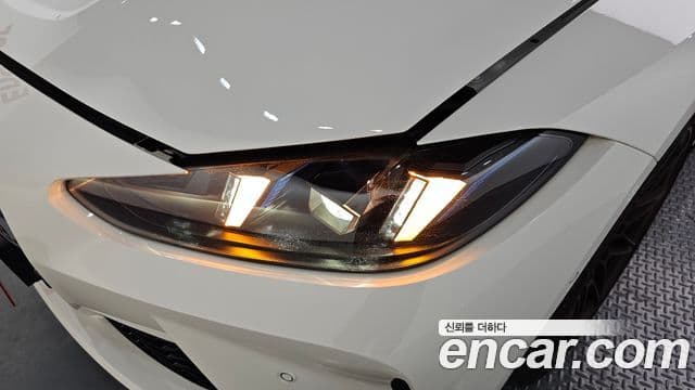 BMW M4 2024 — Photo 10/30