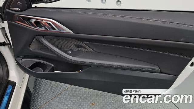 BMW M4 2024 — Photo 28/30