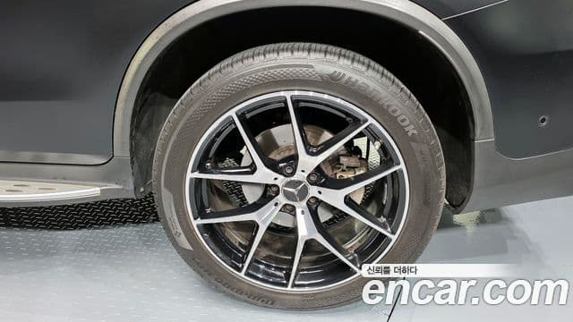 Mercedes-Benz GLC-Class 2022 — Photo 16/37