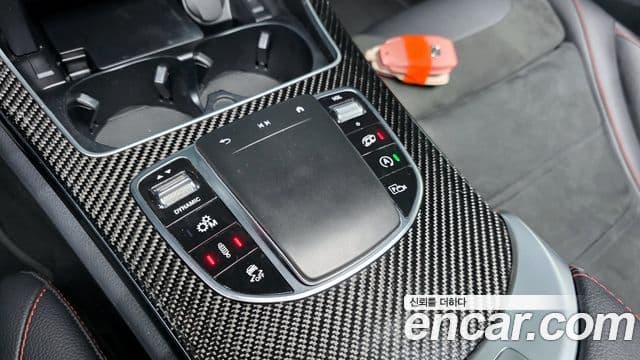 Mercedes-Benz GLC-Class 2022 — Photo 19/37