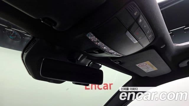 Mercedes-Benz GLC-Class 2022 — Photo 23/37