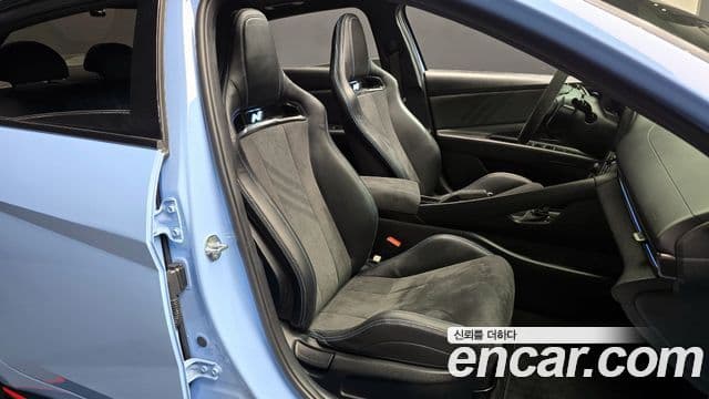 Hyundai The New Avante Hybrid 2022 — Photo 1/20
