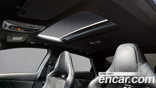 Hyundai The New Avante Hybrid 2022 — Photo 11/20
