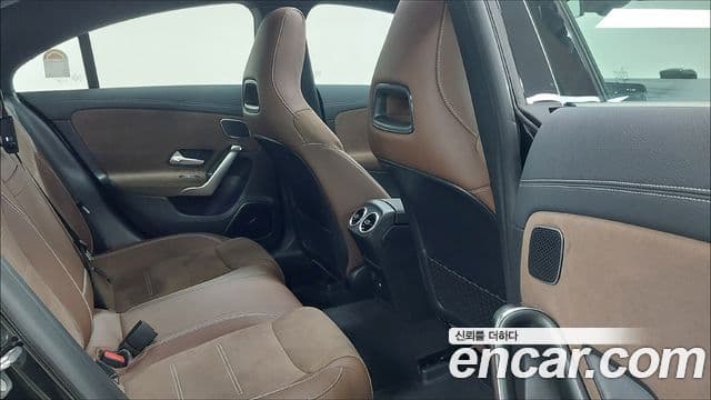 Mercedes-Benz CLA-Class 2025 — ფოტო 8/17