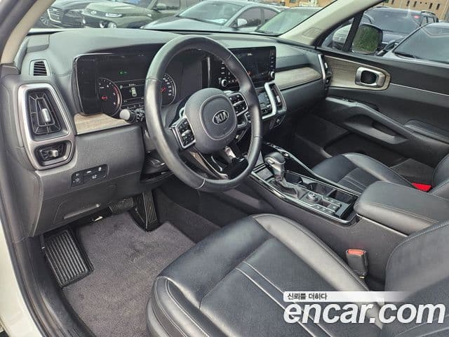 Kia Sorento 2021 — Фото 7/20