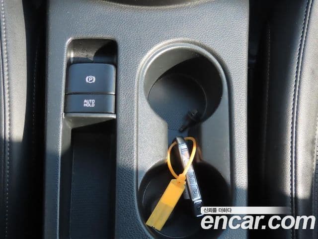Kia Seltos 2025 — ფოტო 12/20