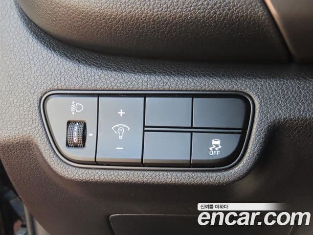 Kia Seltos 2025 — ფოტო 14/20