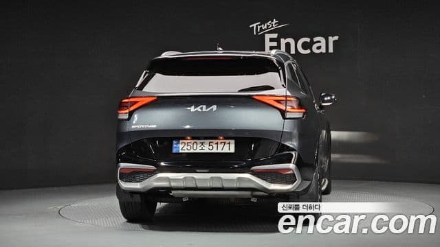 Kia Sportage 2022 — Фото 4/20
