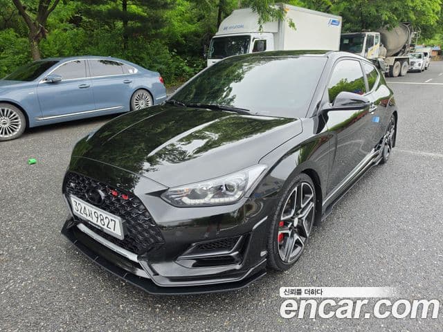 Hyundai Veloster 2020 — Фото 1/18