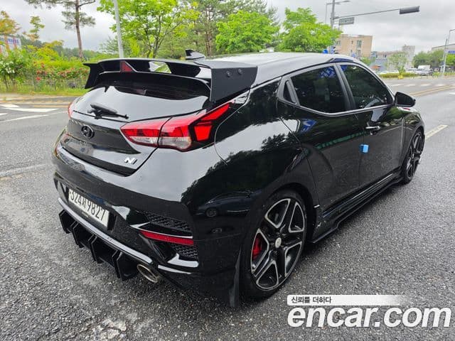 Hyundai Veloster 2020 — Фото 6/18