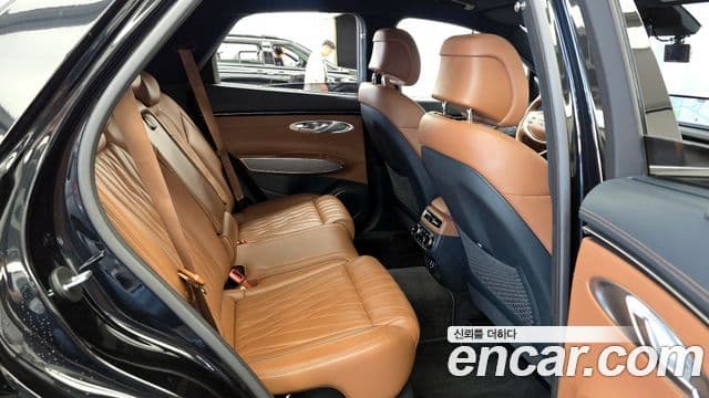 Genesis GV70 2021 — ფოტო 12/20