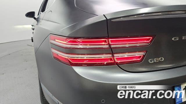 Genesis G80 2022 — Photo 10/30