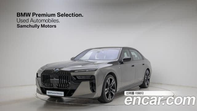 BMW i7 2025 — ფოტო 7/20