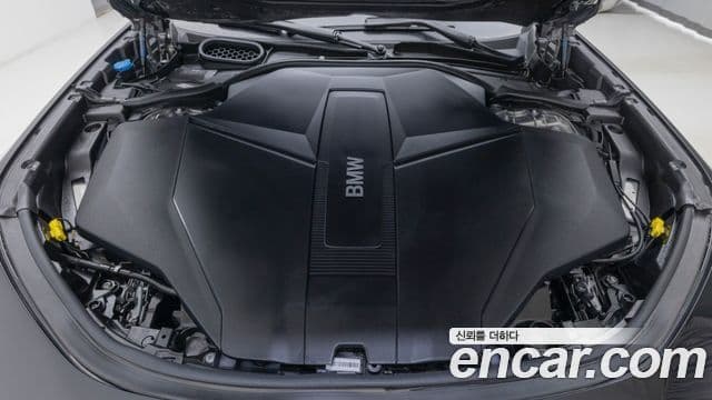 BMW i7 2025 — ფოტო 19/20
