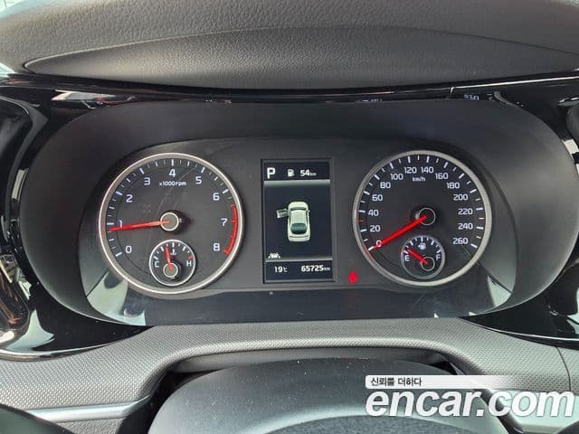 Kia K5 2022 — Şəkil 10/20