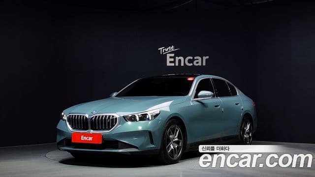 BMW i5 2024 — ფოტო 16/33