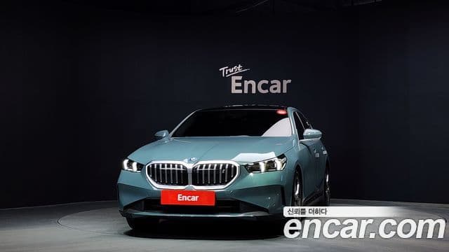 BMW i5 2024 — ფოტო 28/33