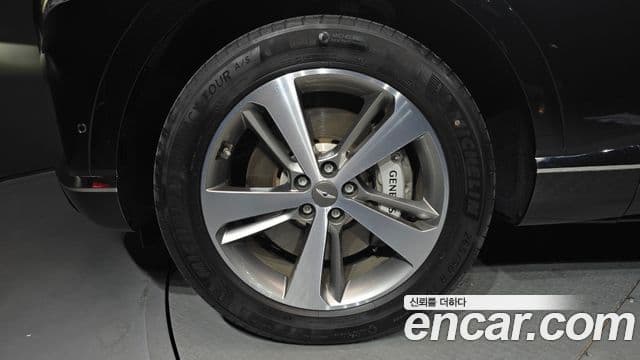 Genesis GV80 2023 — Photo 10/30