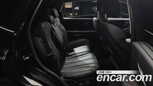 Genesis GV80 2023 — Photo 13/30