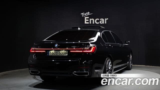 BMW 7 Series 2022 — Şəkil 2/20