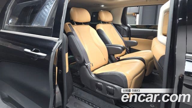 Kia Carnival 2020 — Şəkil 12/20