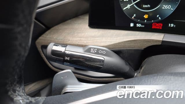 Kia K8 2022 — Şəkil 16/20