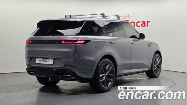 Land Rover Range Rover Sport 2024 — Photo 17/20