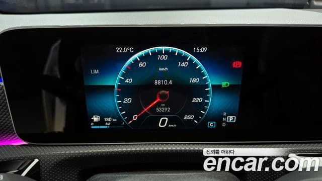 Mercedes-Benz A-Class 2020 — ფოტო 8/20