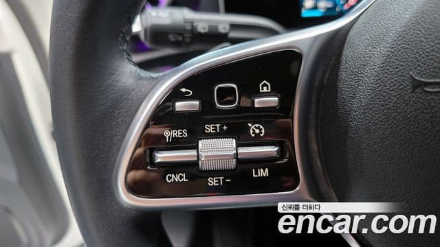 Mercedes-Benz A-Class 2020 — ფოტო 16/20