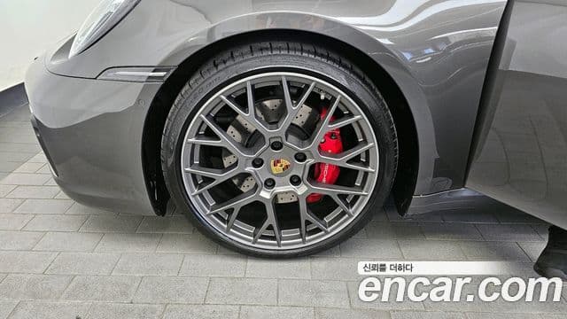 Porsche 911 2022 — Şəkil 5/20