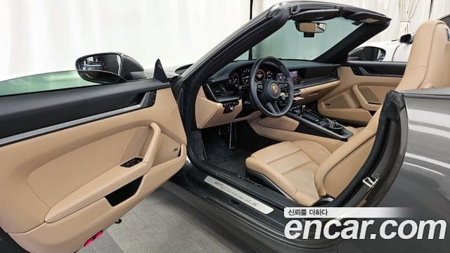 Porsche 911 2022 — Şəkil 10/20