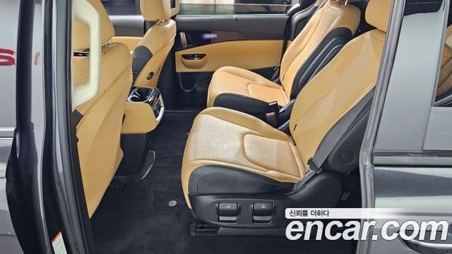 Kia Carnival 2023 — Şəkil 11/20