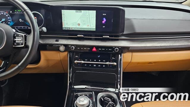 Kia Carnival 2023 — Şəkil 17/20