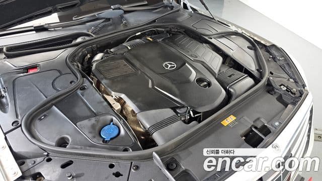Mercedes-Benz S-Class 2018 — Şəkil 16/20