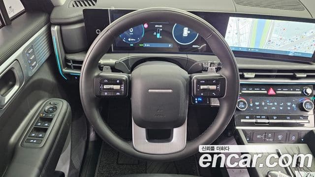 Hyundai Santa Fe 2023 — ფოტო 19/20