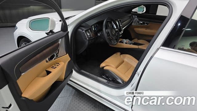 Volvo S90 2021 — ფოტო 9/20